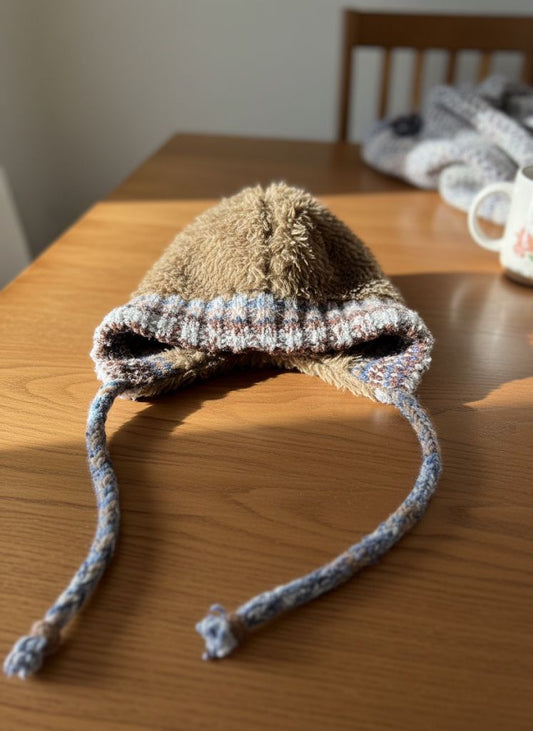 Knitted Trapper Hat – Gradient Mohair 🎿